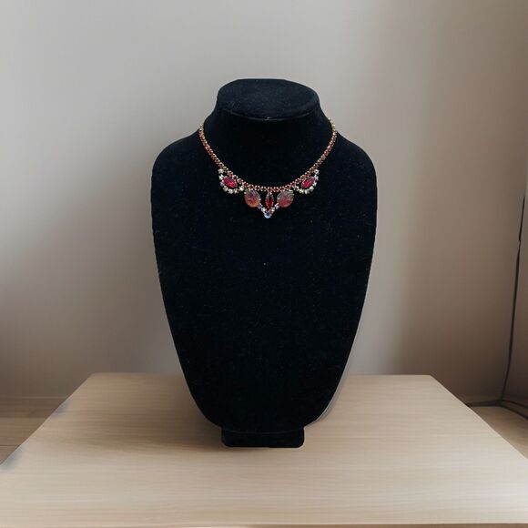 Vintage Red Rhinestone Necklace Mid-Century Molded Glass Choker Aurora Borealis - Picture 3 of 9